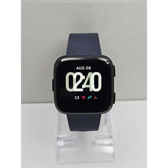 Fitbit Versa FB504 Smartwatch Fitness Heart Rate Bluetooth Extr Bands No Charger - Picture 1 of 11